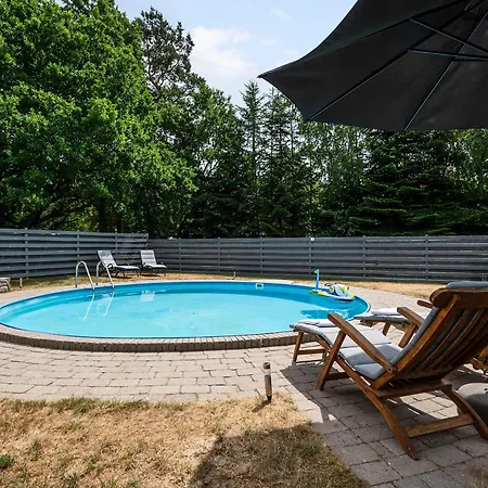 Amazing In With 2 Bedrooms, Swimming Pool And Wifi * Ronde